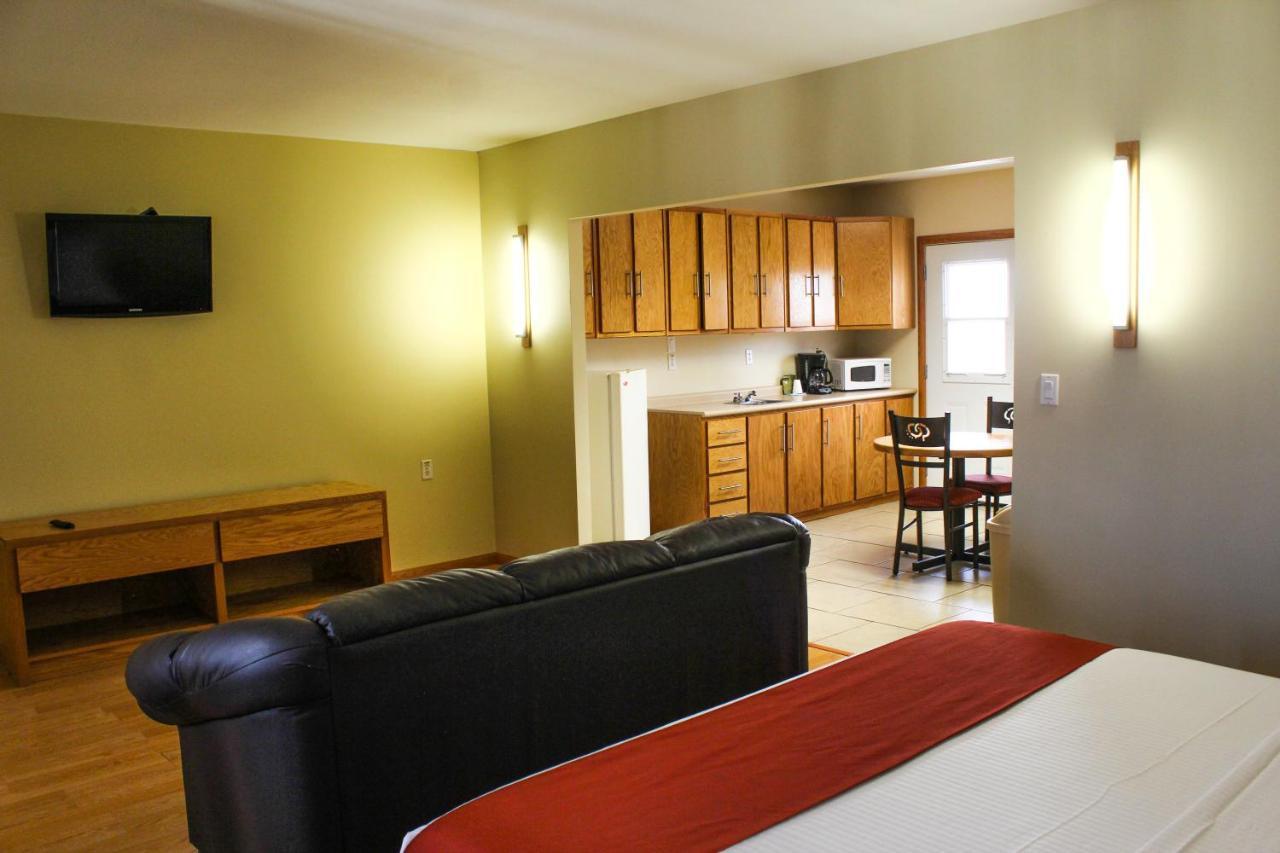 La Huerta Inn & Suites Cuauhtémoc Extérieur photo