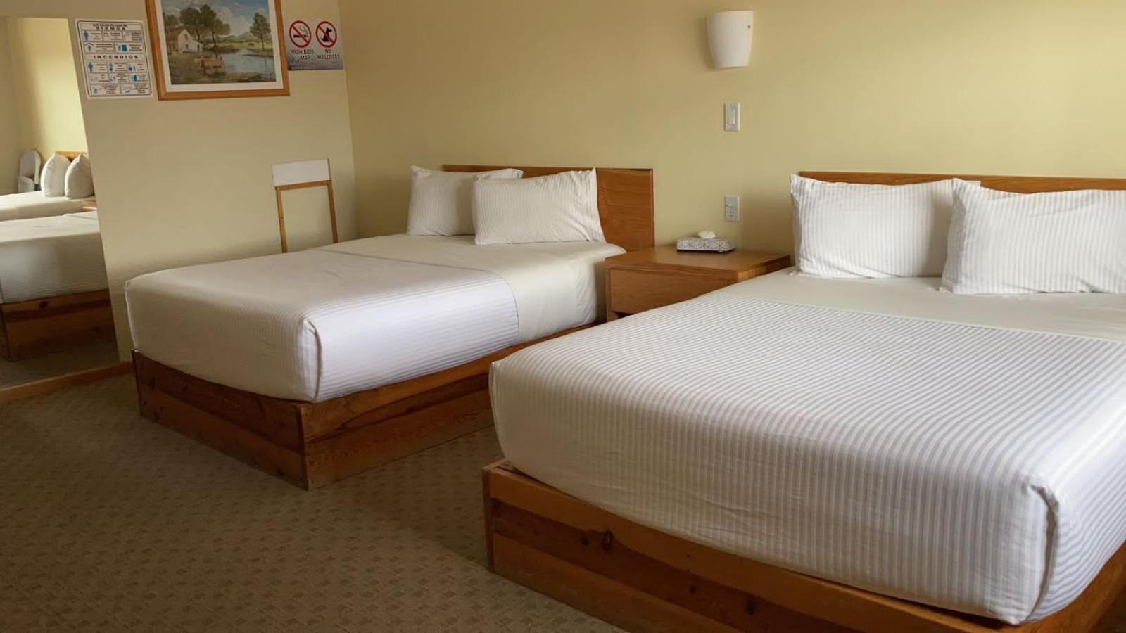 La Huerta Inn & Suites Cuauhtémoc Chambre photo